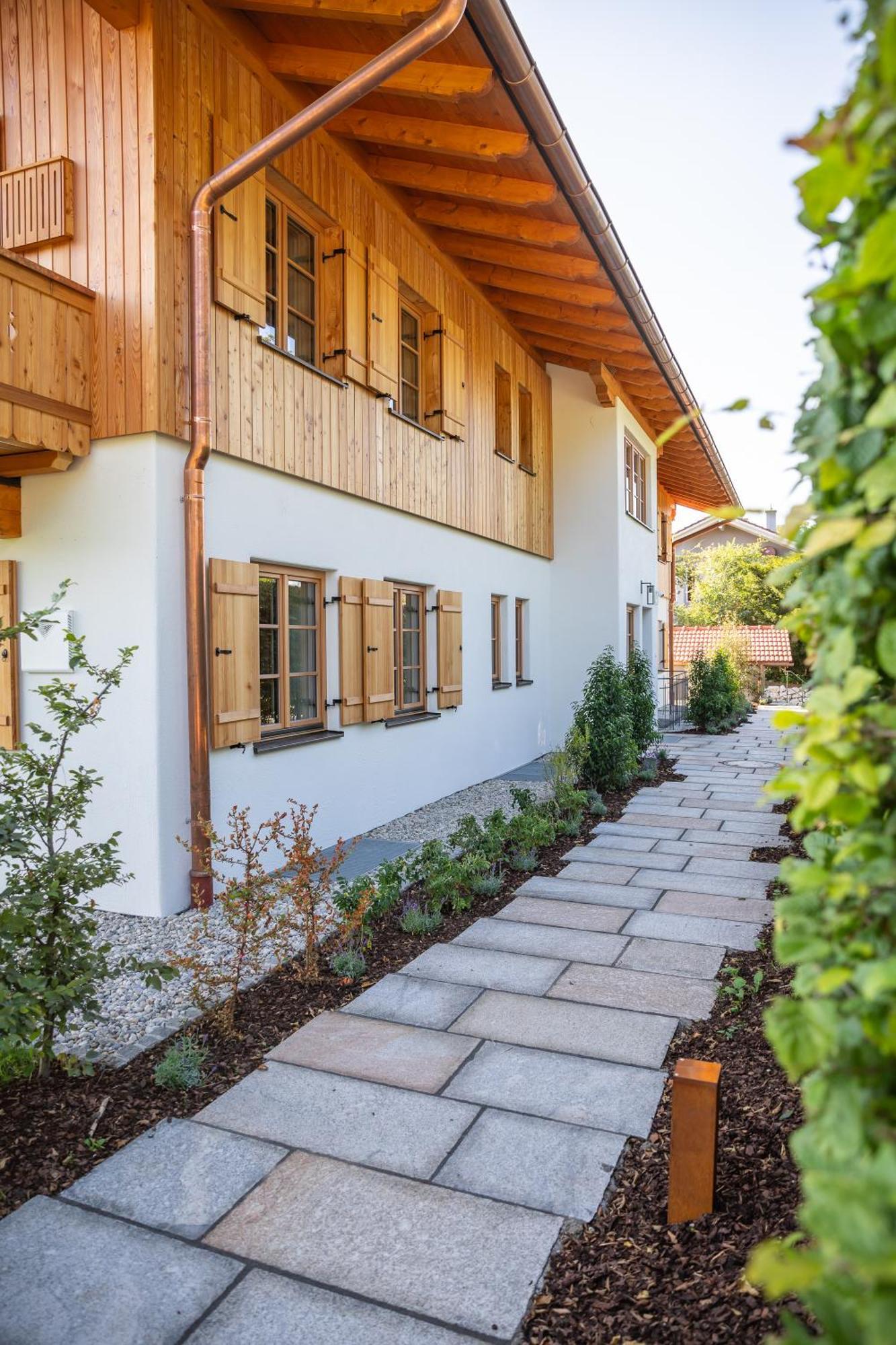 Graf Chiemo Suites - Direkt Am Chiemsee Mit Separatem Seezugang Chieming Ngoại thất bức ảnh