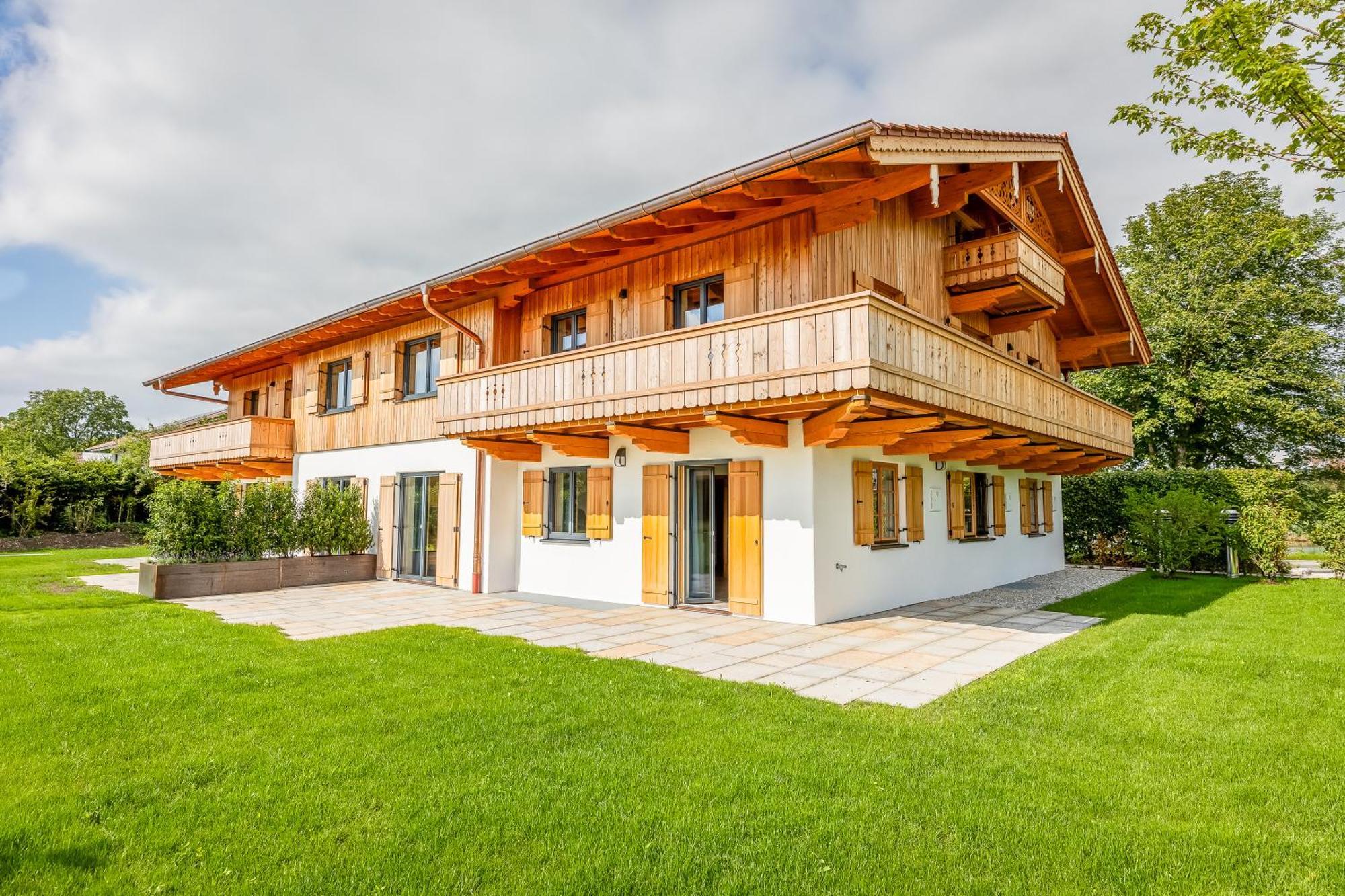 Graf Chiemo Suites - Direkt Am Chiemsee Mit Separatem Seezugang Chieming Ngoại thất bức ảnh