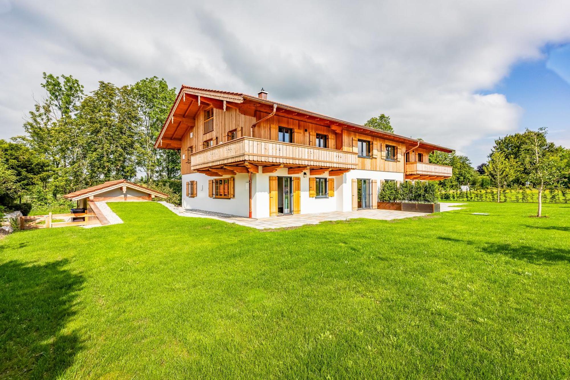 Graf Chiemo Suites - Direkt Am Chiemsee Mit Separatem Seezugang Chieming Ngoại thất bức ảnh