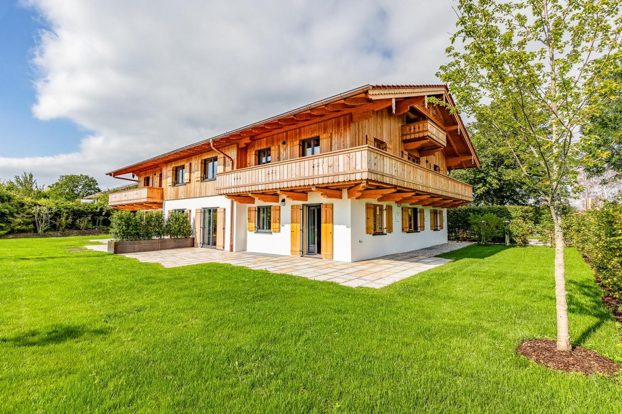 Graf Chiemo Suites - Direkt Am Chiemsee Mit Separatem Seezugang Chieming Ngoại thất bức ảnh