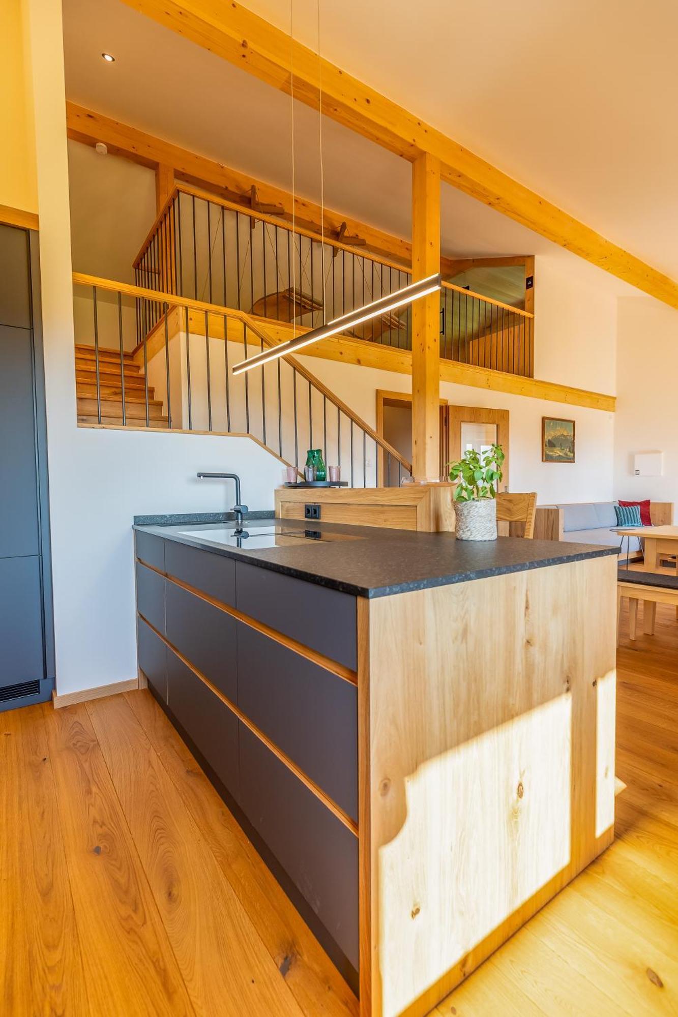 Graf Chiemo Suites - Direkt Am Chiemsee Mit Separatem Seezugang Chieming Ngoại thất bức ảnh