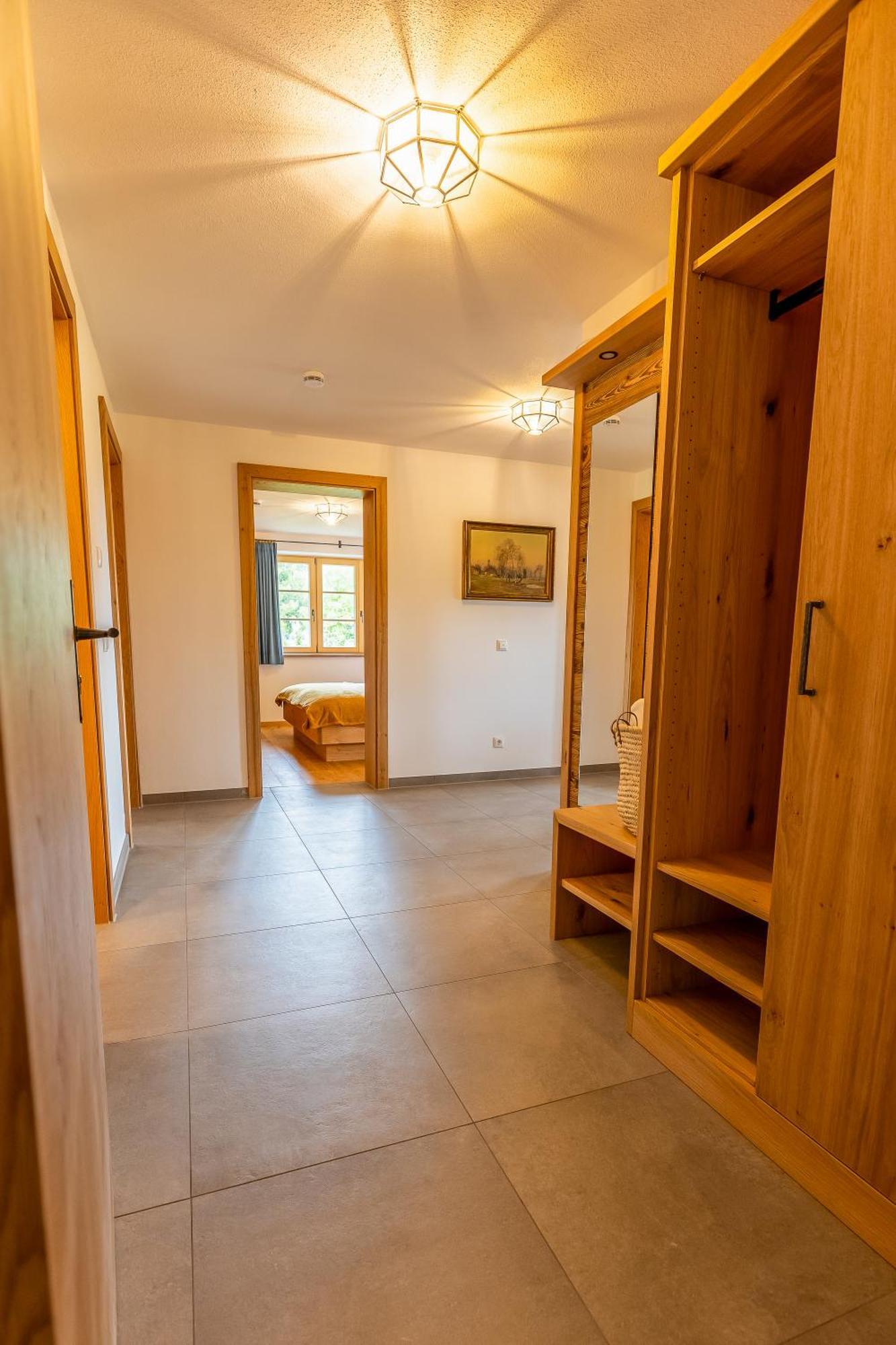 Graf Chiemo Suites - Direkt Am Chiemsee Mit Separatem Seezugang Chieming Ngoại thất bức ảnh